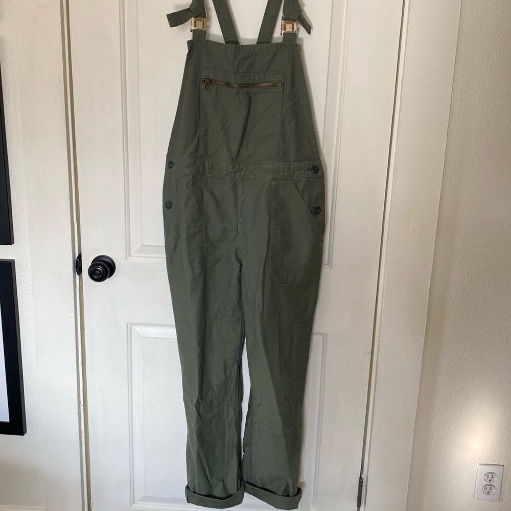 NWOT Levi’s Overalls